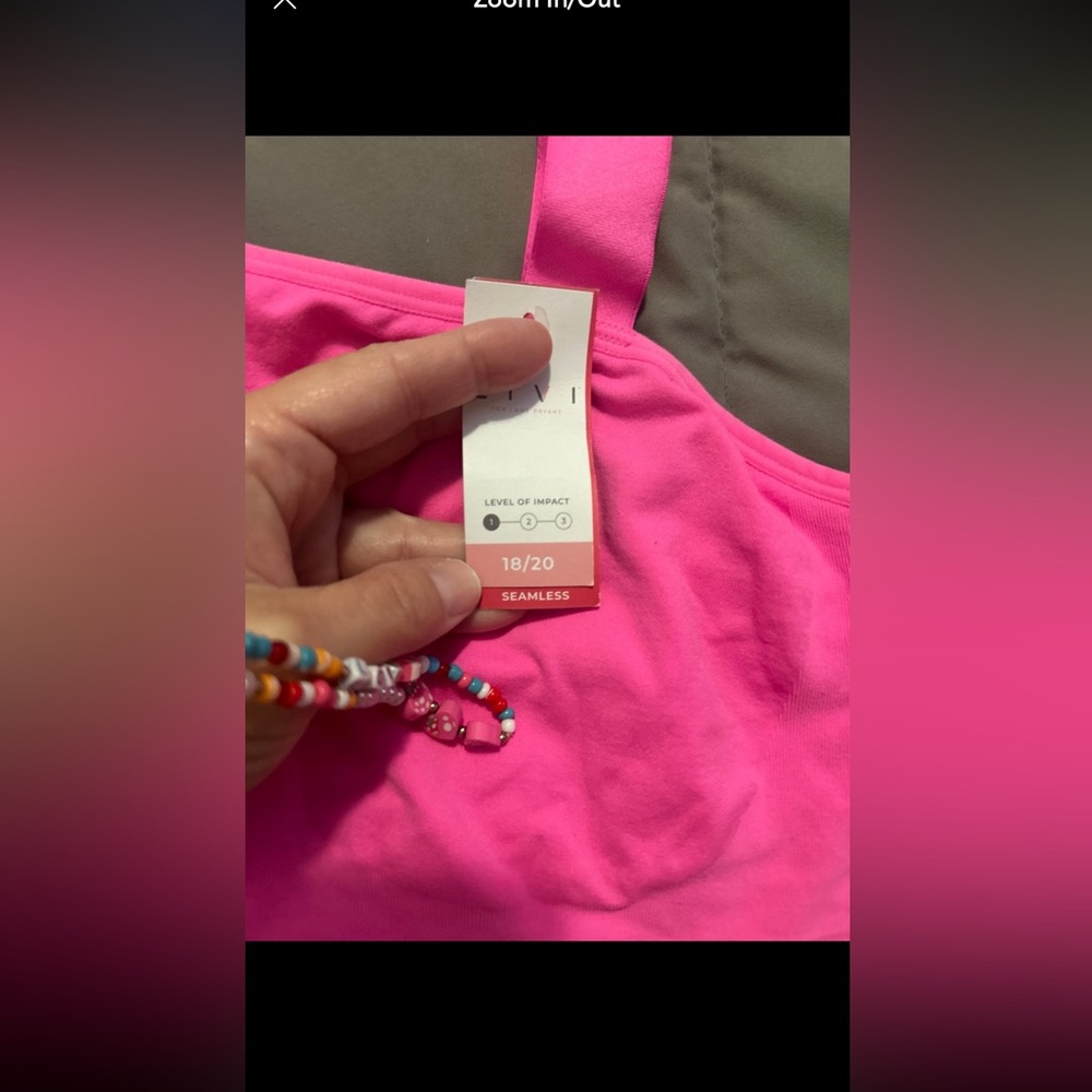 LIVI sports bra new 18/20